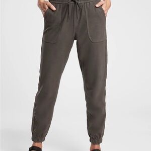 ATHLETA Farallon Jogger Pants Army Green Pull On Casual Travel Utility Size 4